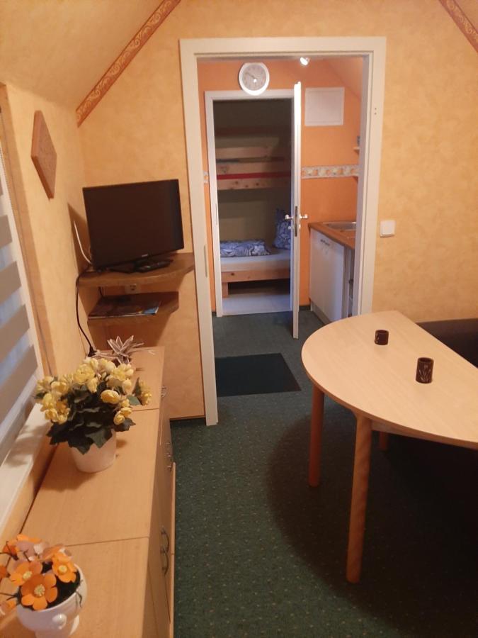 Apartament Ferienunterkuenfte Wesenberg Zewnętrze zdjęcie